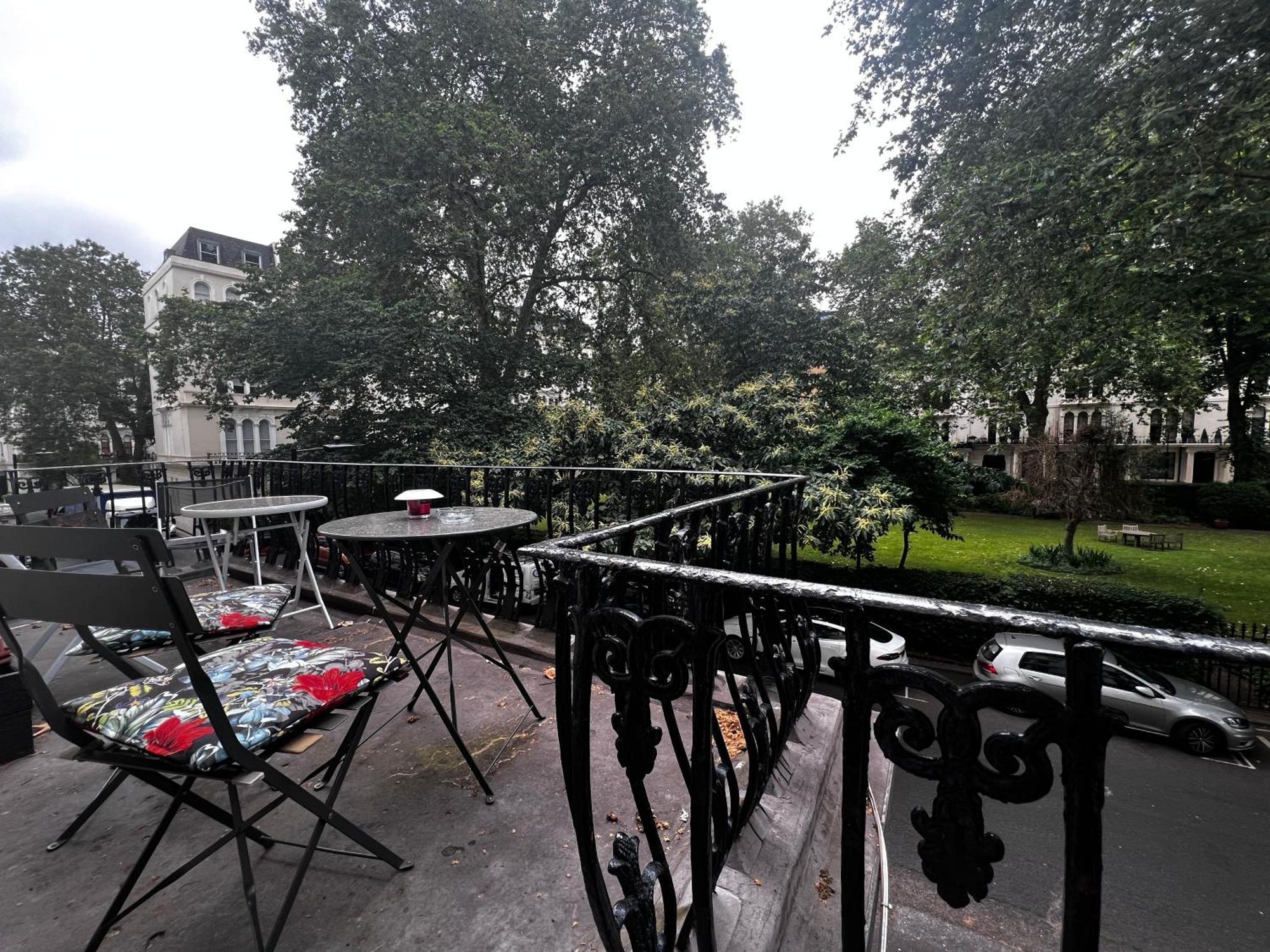 Hyde Park Studio Has Private Balcony With Tranquil Garden View Londýn Exteriér fotografie